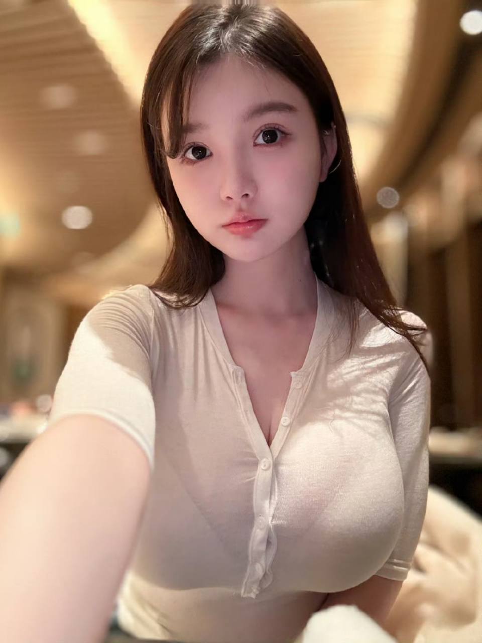 笑容迷人女神雪然