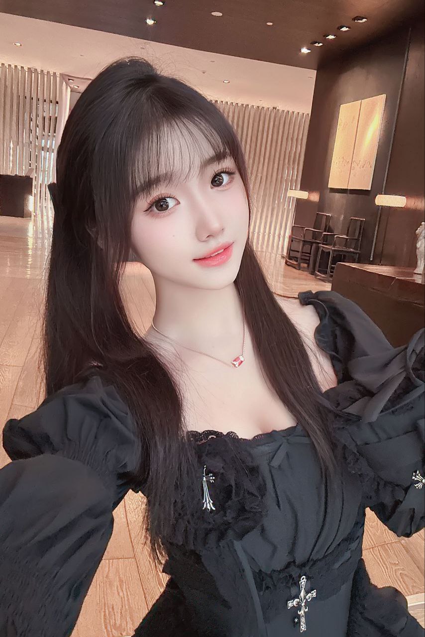 俏皮小萝莉菲怡