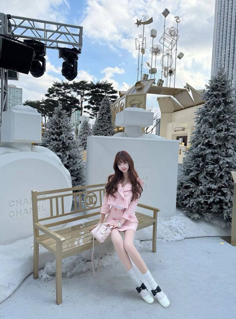 甜美气质学姐Alira