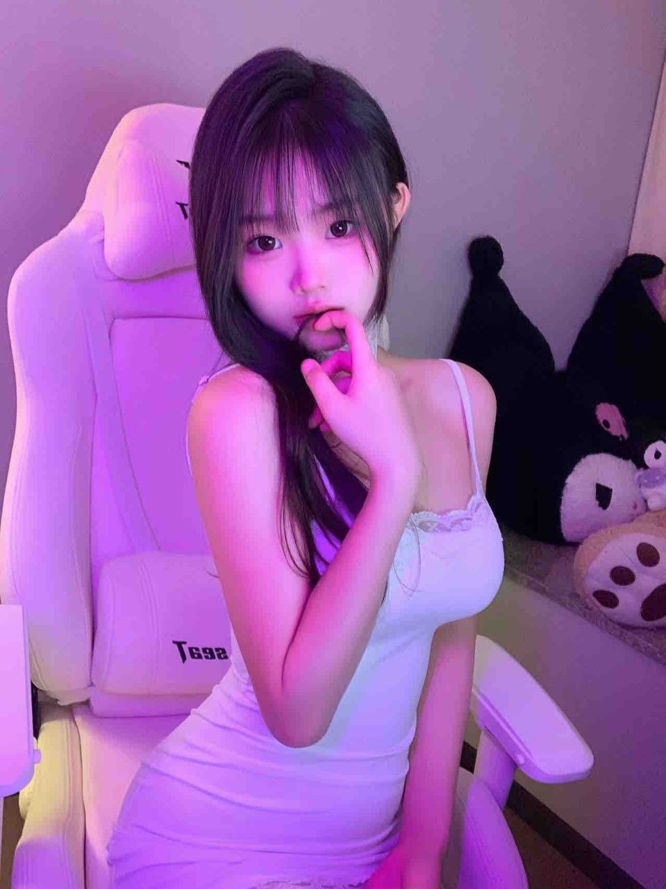 初恋感女友若菲
