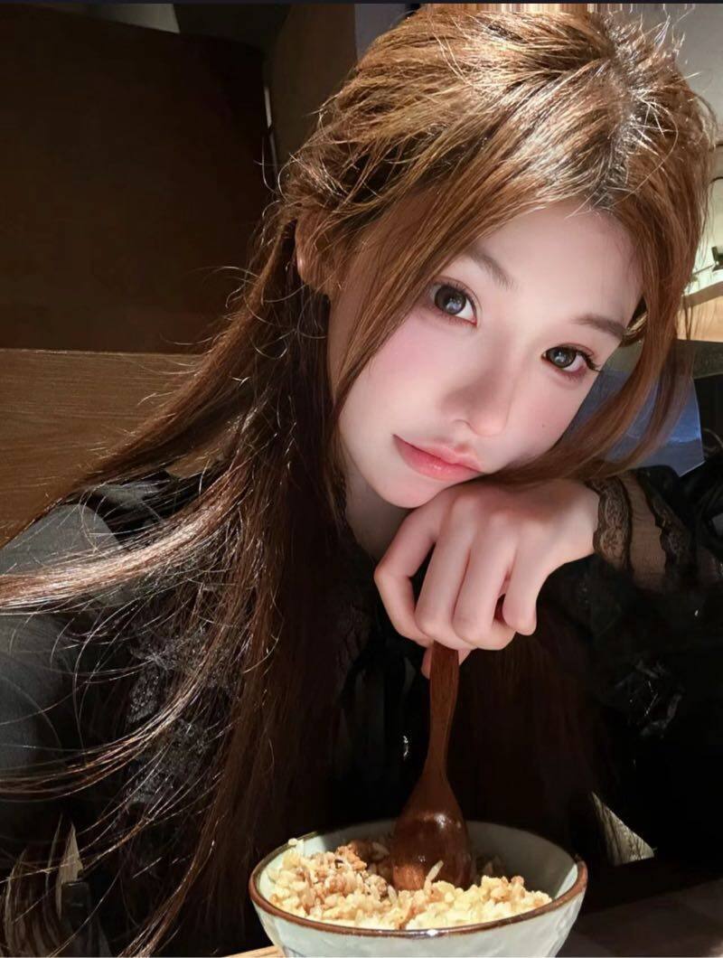 温婉可人艾琳