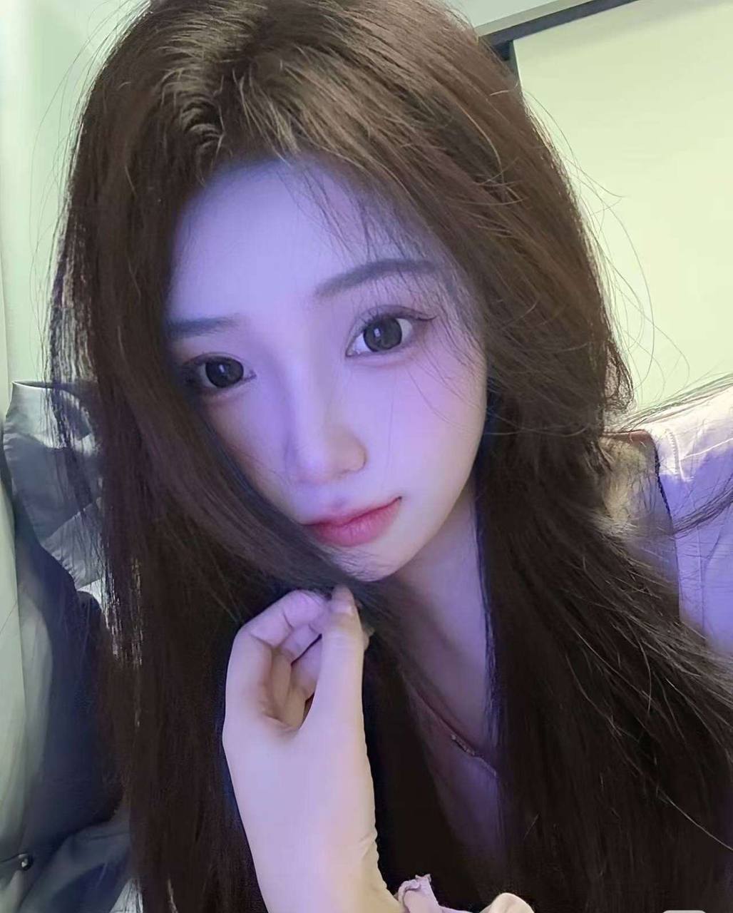 白皙小学妹蕾安