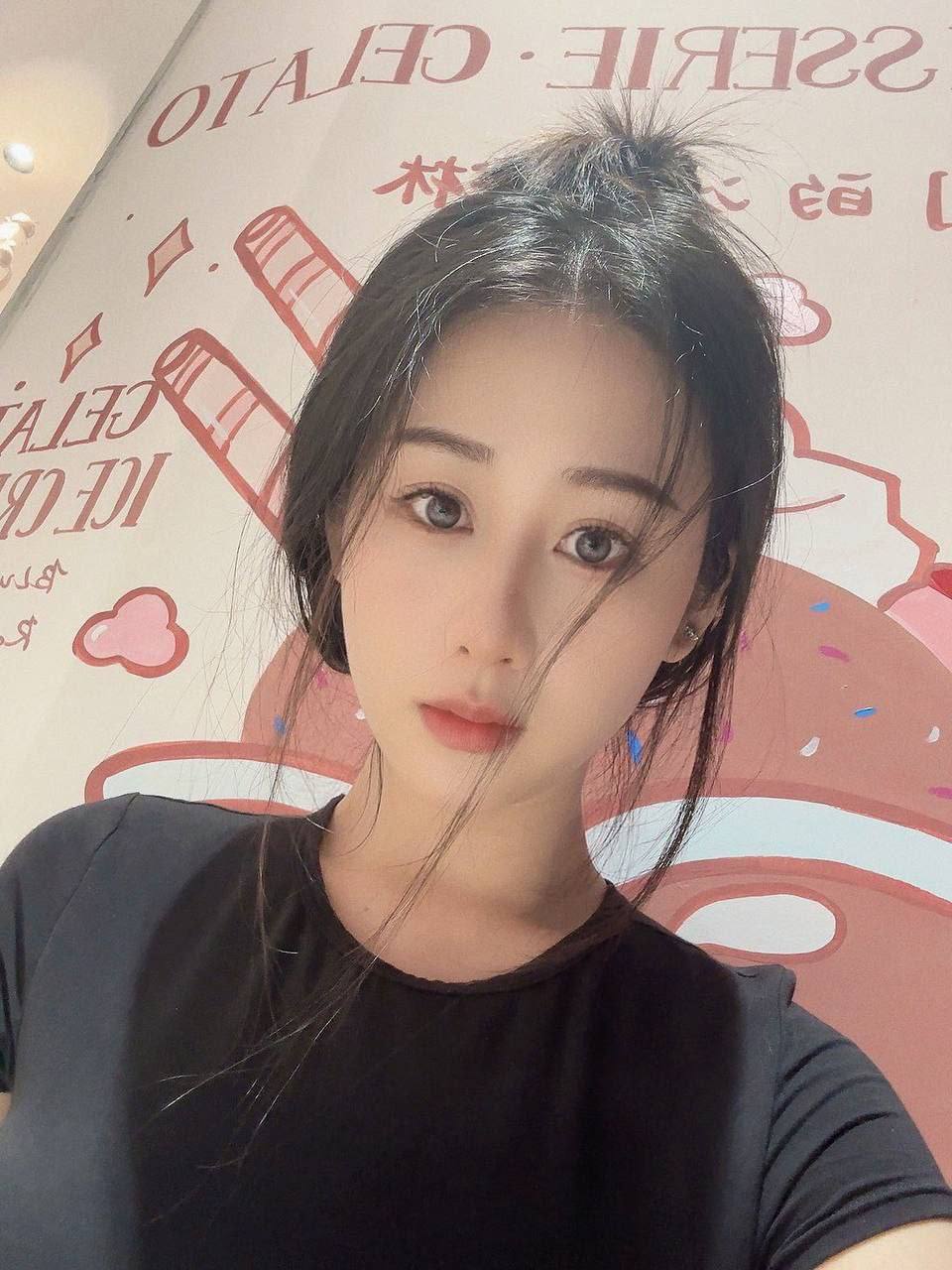 自然清纯美女Eiran
