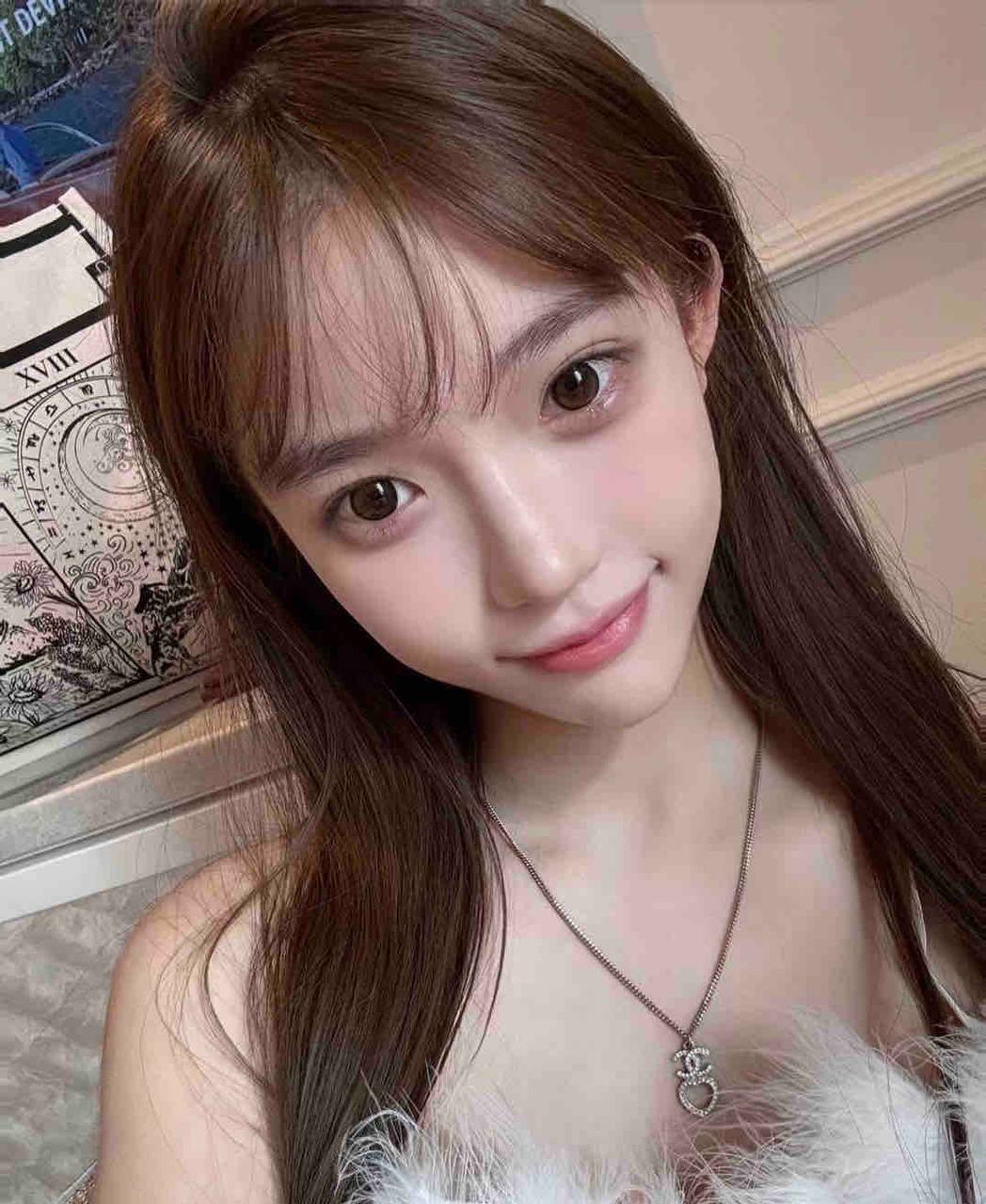 高颜值少女小葵