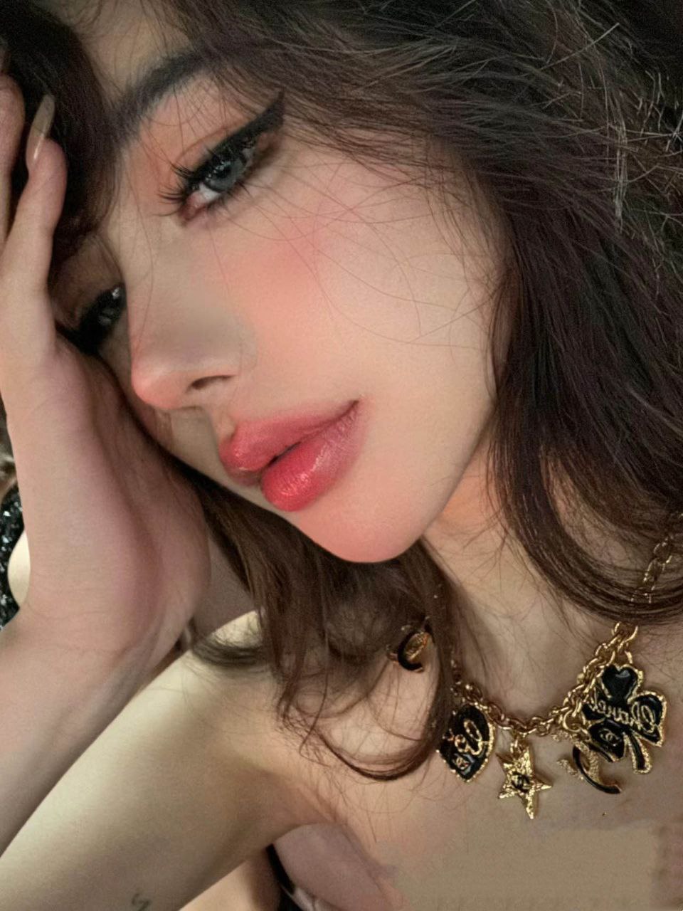 混血气质女神Aerin