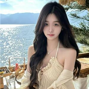艺术学院在读星辉