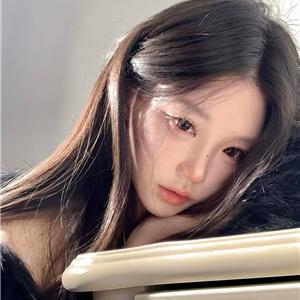 冷艳迷人少女琦瑛