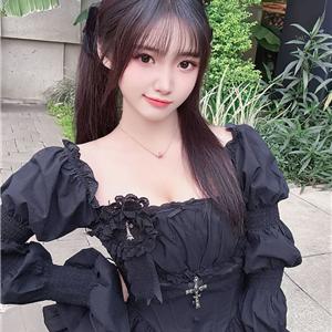 俏皮小萝莉菲怡
