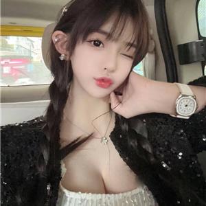 时尚穿搭女装博主李雪儿