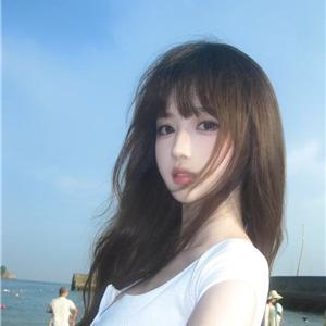 天然小喷泉芸绮
