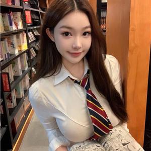 温柔日系女友莉娅