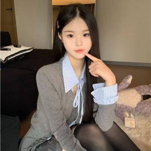 修长美腿小团