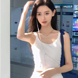 甜美高挑Meina